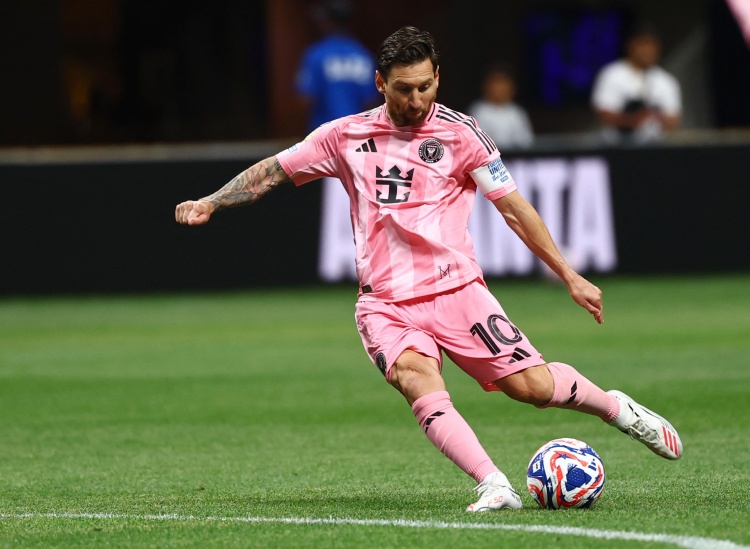 乐鱼体育-西甲主席回应梅西回归巴萨传闻：尚未收到俱乐部任何正式意向