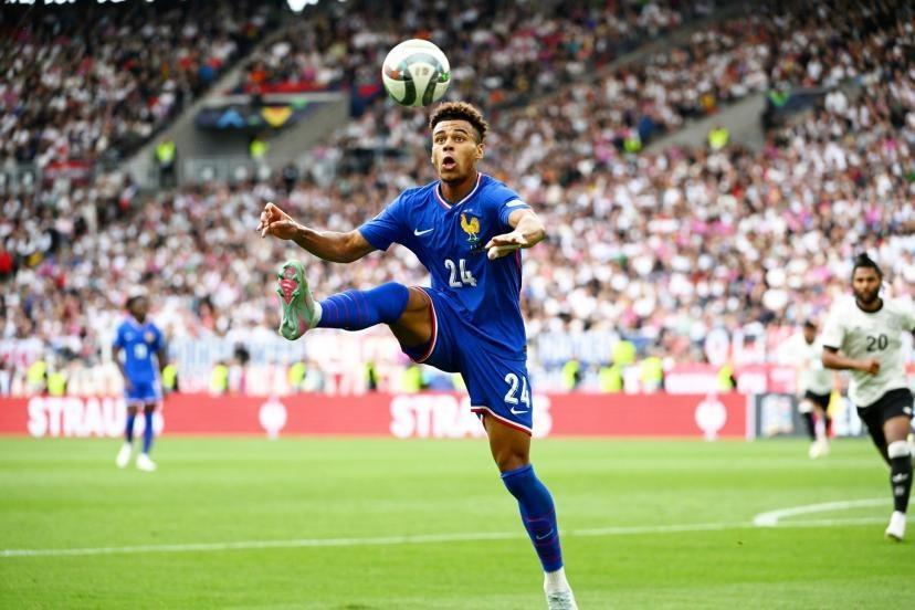 乐鱼体育-队报：杜埃将伤缺3至4周，将无缘对阵亚特兰大的欧冠比赛